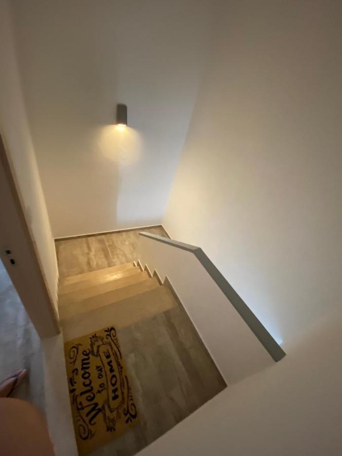 Appartement Friendly House à Lagos Extérieur photo