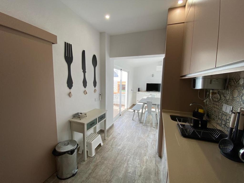 Appartement Friendly House à Lagos Extérieur photo