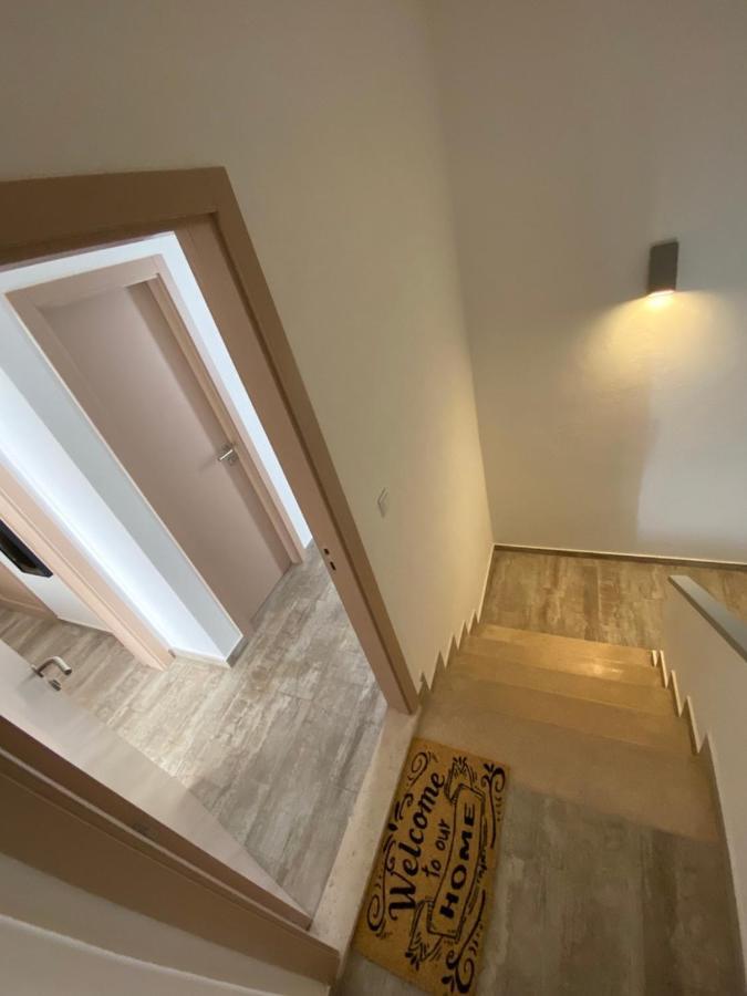Appartement Friendly House à Lagos Extérieur photo